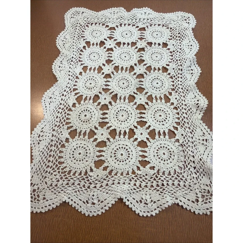 Vintage Crochet Kitchen Table Placemat Or Doily Beige Scalloped Edge 11 X 16.5
